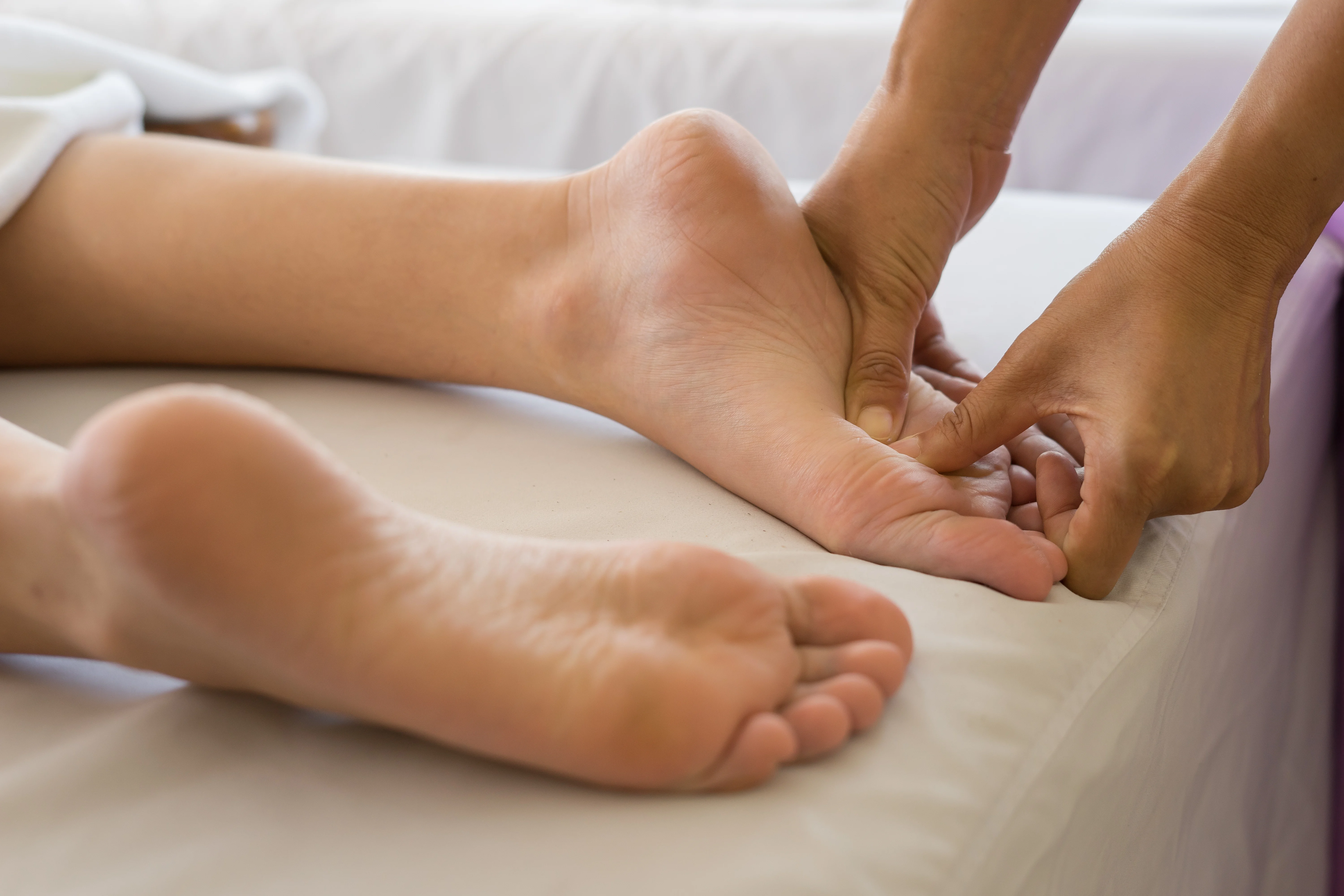 foot-reflexology-massage